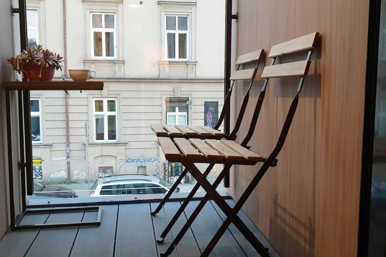 Boutique 108 - Old City, Luxury Apt. With A Garage Krakau Exterior foto
